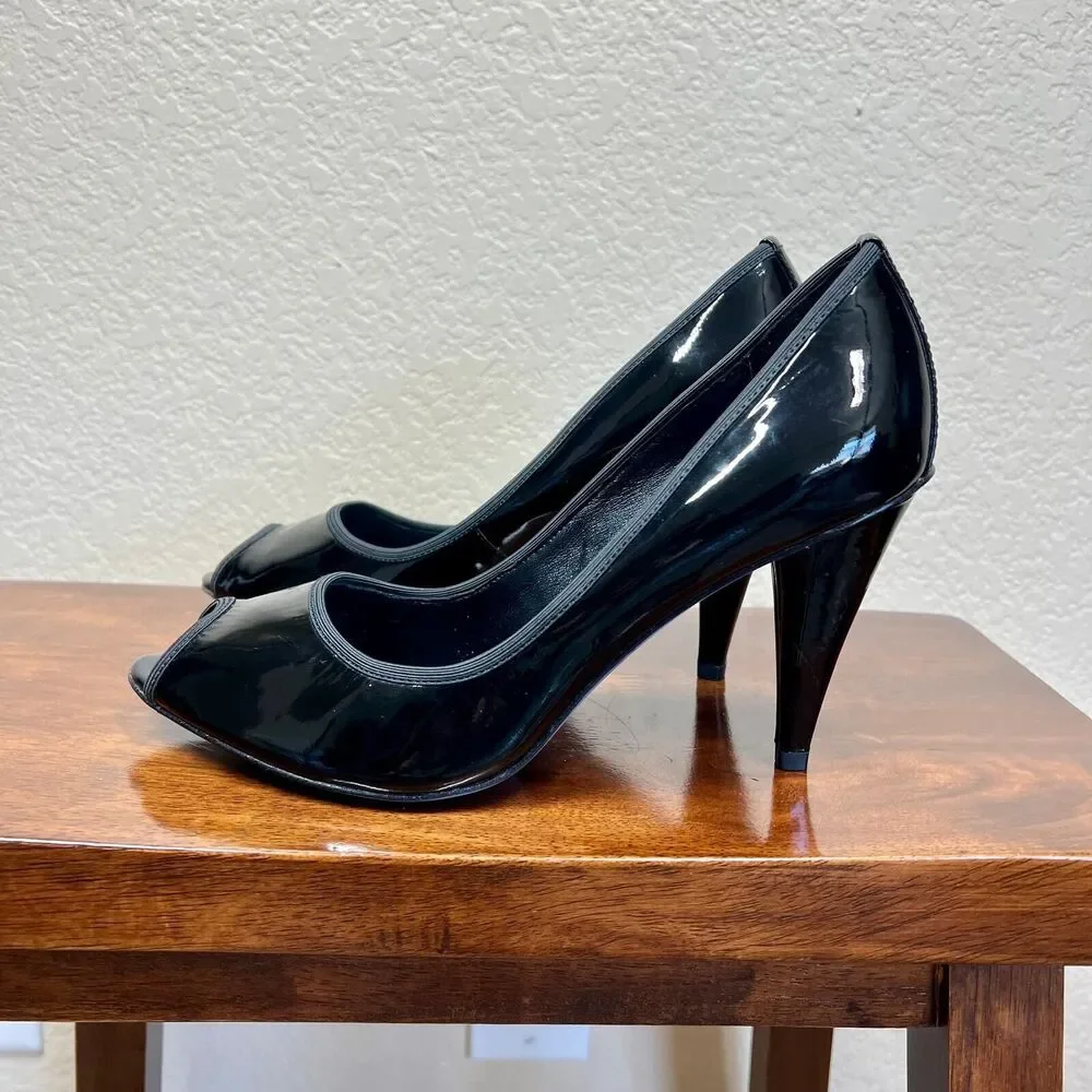 Donald J Pliner Heels Black Patent Leather Slip On Peep Toe Pump Shoe size 9M